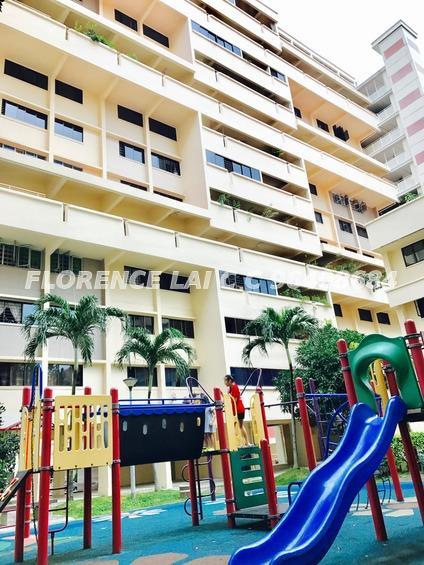 Hougang Avenue 7 thumbnail photo